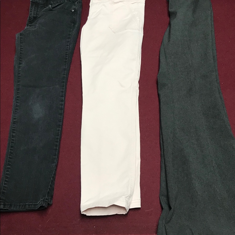 3 pair of women’s pants size 4